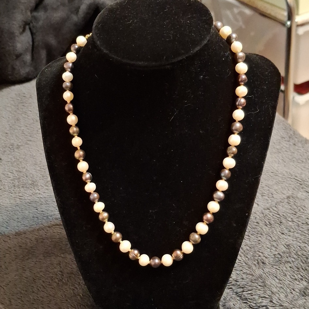 Genuine pearl necklace tri-color 17" vintage